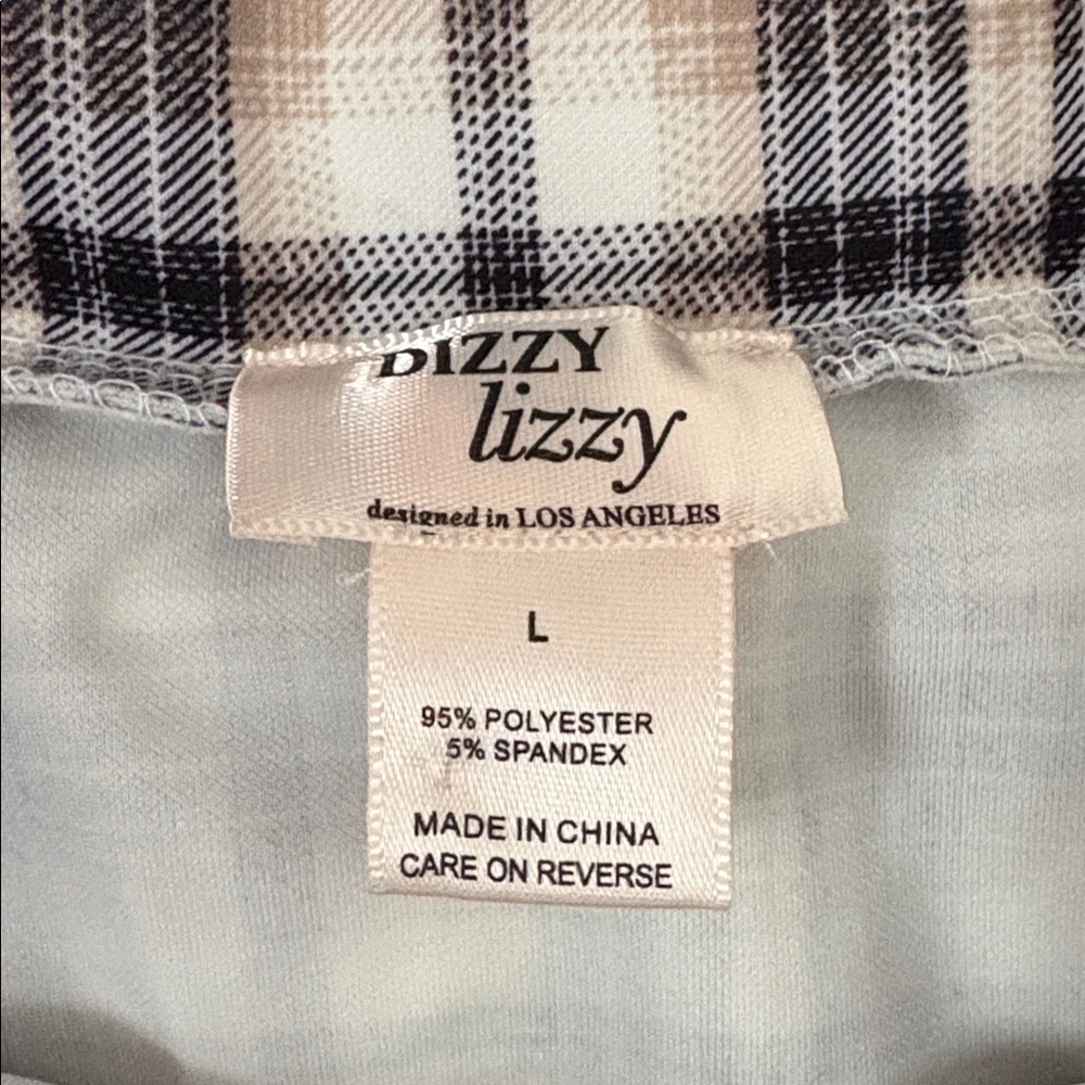 Dizzy Lizzy Chic Plaid Mini School Girl Pleated Skirt - Picture 2 of 5